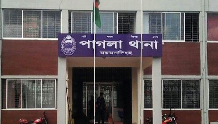 গফরগাঁয়ে আওয়ামী লীগ নেতার বাড়িতে ককটেল নিক্ষেপ, ছেলে গুলিবিদ্ধ