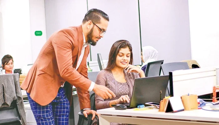 বেসরকারি সংস্থায় চাকরি, বেতন ৬০,০০০
